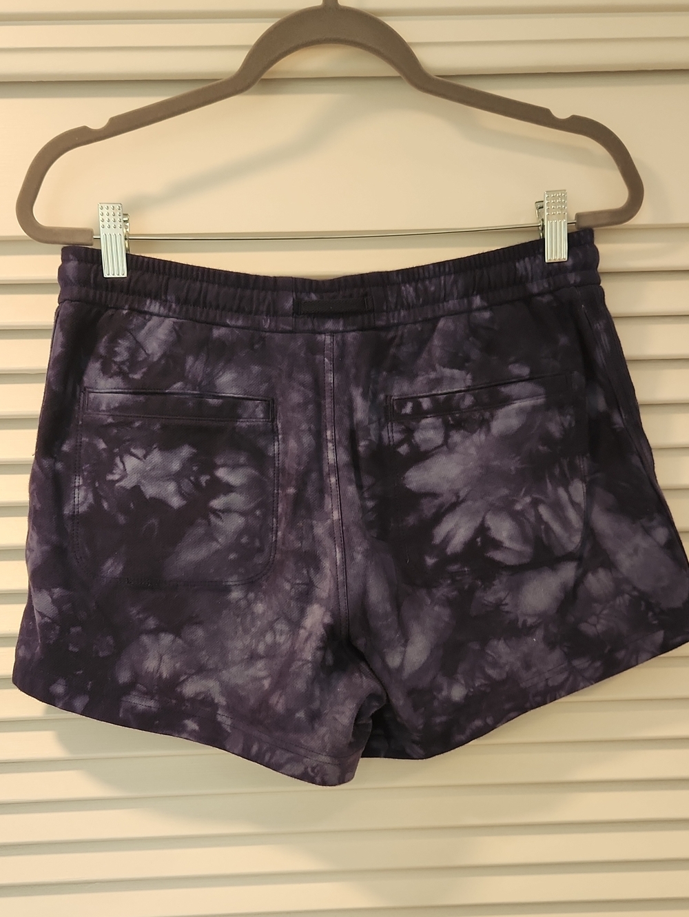 Athleta Farallon Short Blue Tie-dye Pattern Activewear Size M - Picture 5 of 7